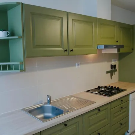 Cozy House With Garden, Comfort For 6 People Maulévrier