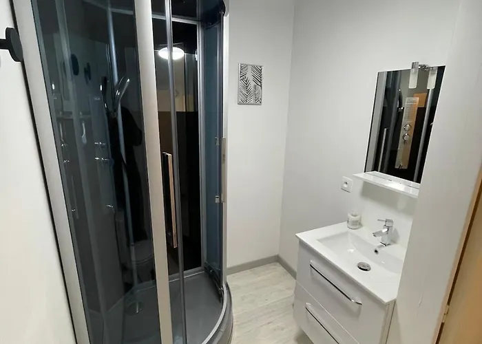 Cozy House With Garden, Comfort For 6 People * Maulévrier